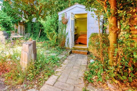 5 Barclose Avenue, Caversham, Reading, RG4 5DR