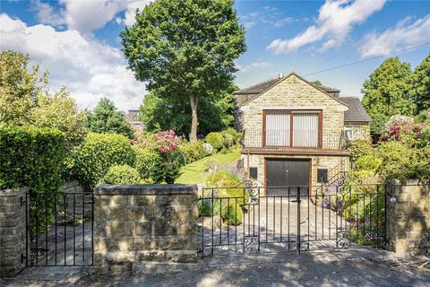 3 bedroom bungalow for sale, Chapel Garth, Cragg Hill, Horsforth, Leeds, West Yorkshire