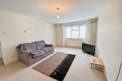 1 bedroom apartment to rent, Alan Way, Slough, Berkshire