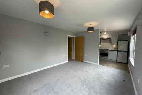 2 bedroom flat for sale, Pegler Way, Crawley, West Sussex