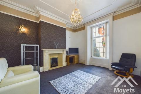 6 bedroom terraced house for sale, London Road, Blackburn