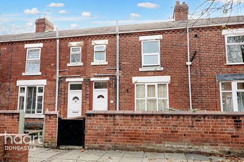 3 bedroom terraced house for sale, Senior Road, Hexthorpe, Doncaster