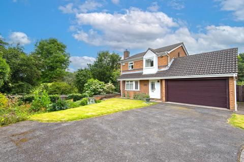 4 bedroom detached house for sale, Dymond Grove, Chesterfield S42