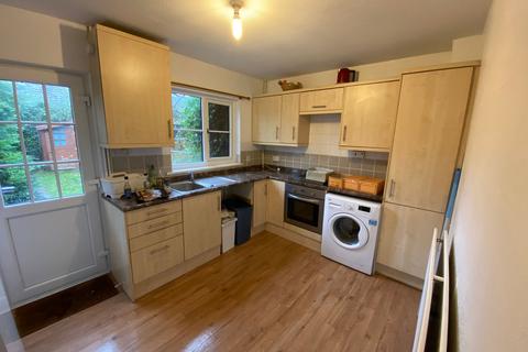 2 bedroom terraced house to rent, St. Johns Street, Winchester, SO23