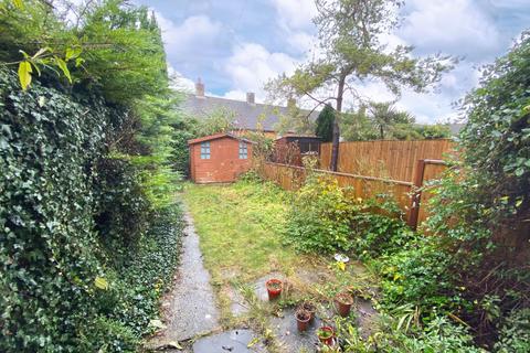 2 bedroom terraced house to rent, St. Johns Street, Winchester, SO23