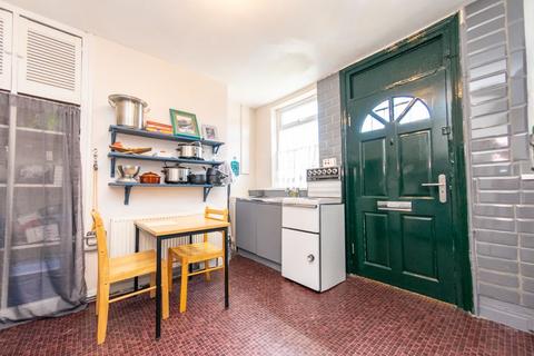 2 bedroom terraced house for sale, Woodlea Mount, Leeds