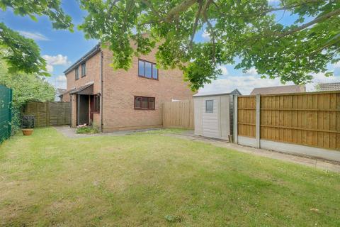 82 Henniker Gate, Chelmsford, CM2 6SB