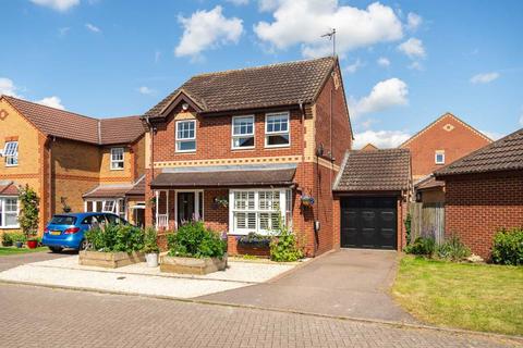 3 bedroom detached house for sale, Holdenby Close, Market Harborough, LE16