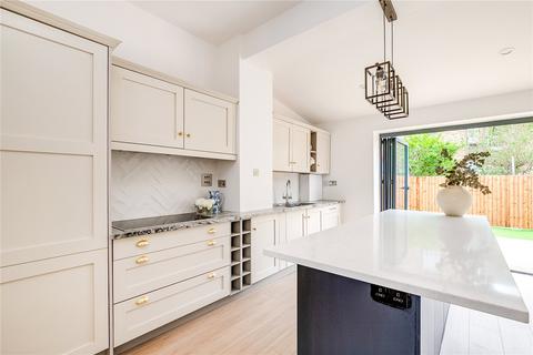 4 bedroom terraced house for sale, Crowborough Road, SW17