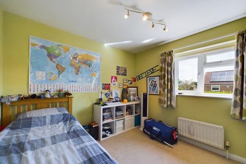 1 Campbell Road, Bramley, Tadley, RG26 5XG