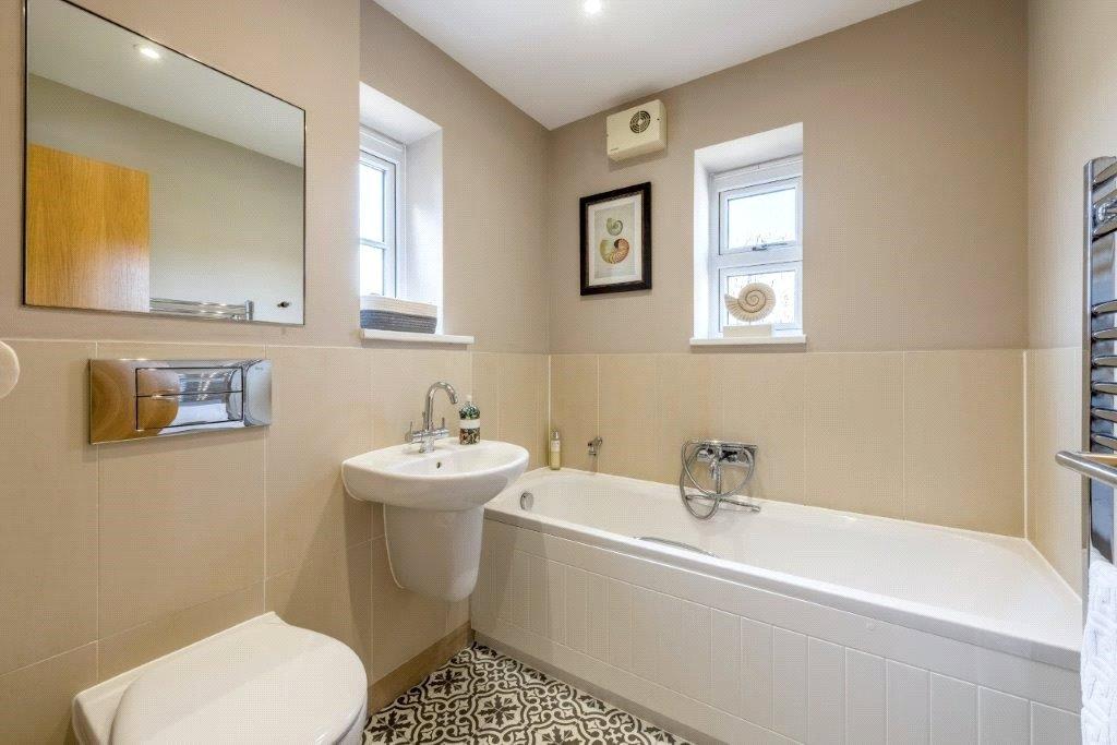 Ensuite