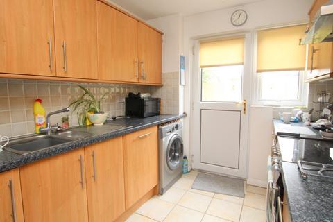 3 bedroom link detached house to rent, The Grooms, Worth, Crawley, West Sussex. RH10 7YA