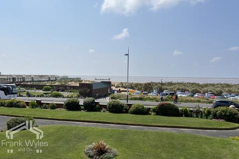2 bedroom apartment for sale, The Majestic, North Promenade, Lytham St Annes, FY8 2LZ