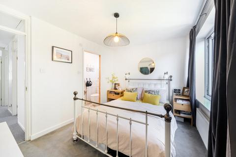 3 Broad Walk, Frimley, Camberley, GU16 8SS
