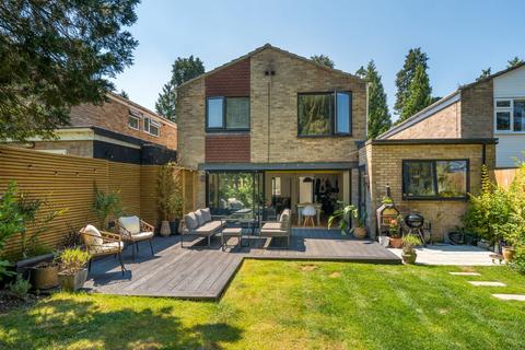 3 Broad Walk, Frimley, Camberley, GU16 8SS