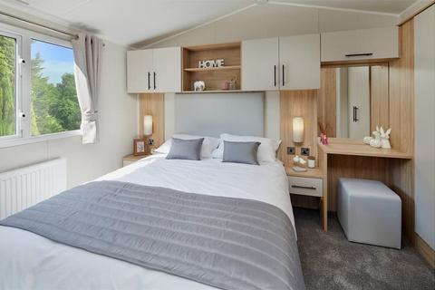 2 bedroom static caravan for sale, West Mersea Holiday Park