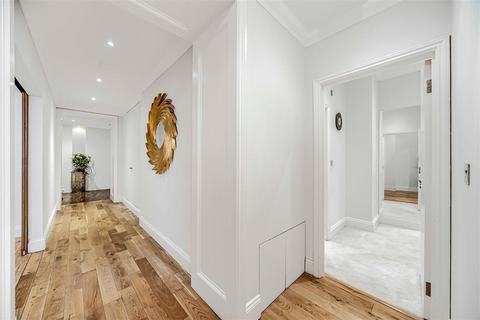 3 bedroom flat for sale, George Street, W1H