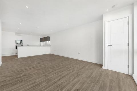 3 bedroom flat to rent, Beaumont Road, SW19