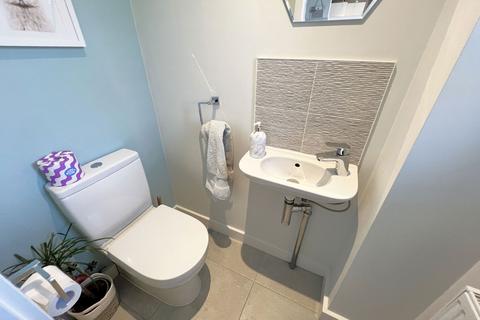 18 Cassley Crescent, Lubbesthorpe, Leicester, LE19 4BJ