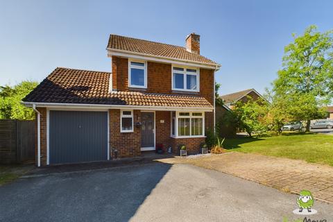 4 bedroom detached house for sale, Saffron Close, Chineham, Basingstoke, Hampshire, RG24