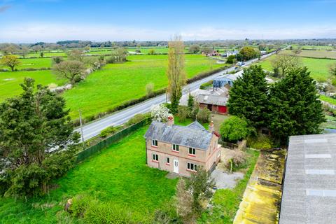 3 bedroom detached house for sale, Welsh Road, Ledsham, Ellesmere Port, Cheshire