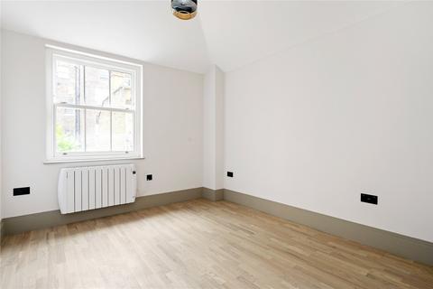 2 bedroom mews for sale, Colonnade, London WC1N