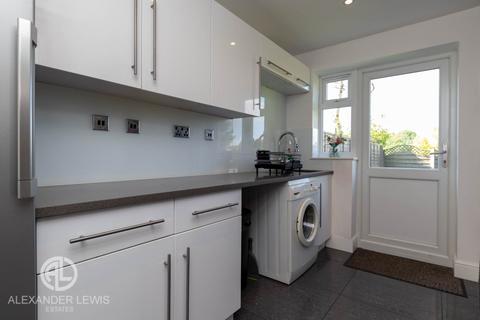 16 Rookes Close, Letchworth Garden City, SG6 2SN