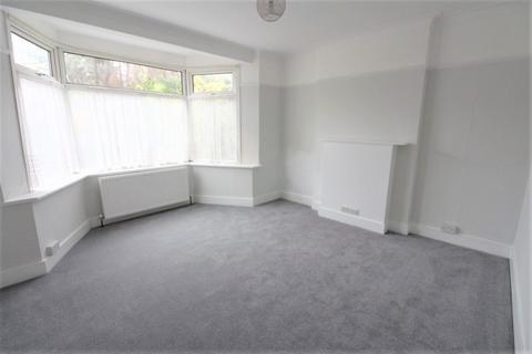 2 bedroom maisonette to rent, The Fairway, Southgate N14