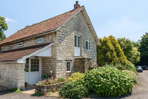 3 bedroom detached house to rent, High Street, Queen Camel, Yeovil, Somerset, BA22