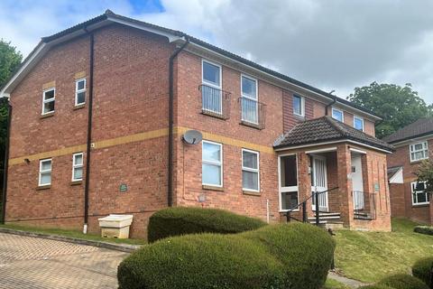 2 bedroom apartment to rent, Lower Furney Close,  High Wycombe,  HP13