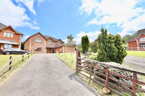 34 Lakeside, Tredegar, NP22 3BL