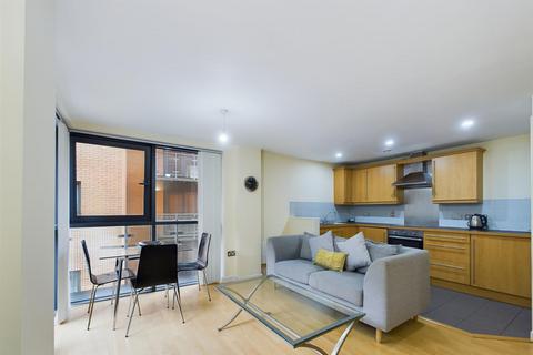 2 bedroom apartment to rent, Velocity South, City Walk, Leeds