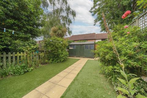 3 bedroom terraced house for sale, Swaffield Road, Earlsfield