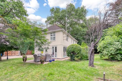 Fosters Lovel Lane, Winkfield, Windsor, SL4 2DG