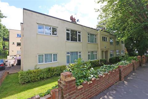 2 bedroom apartment for sale, Lansdowne Court, Purley