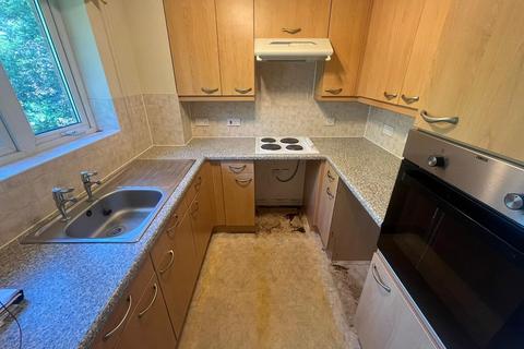 1 bedroom flat for sale, Lewington Court, Hertford Road, EN3