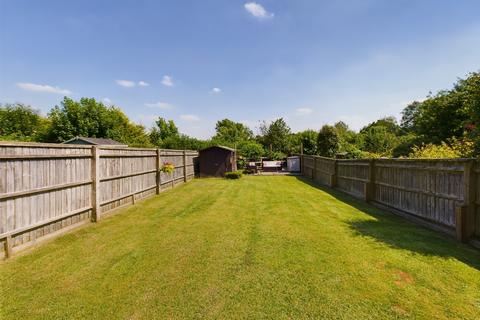 4 bedroom detached house for sale, Littleworth Road, Downley