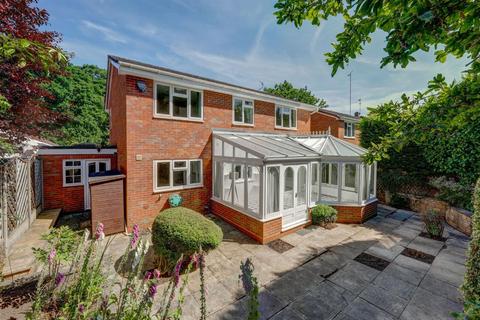 4 bedroom detached house for sale, Beconsfield Close, Dorridge, B93