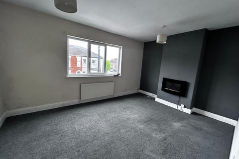 2 bedroom flat to rent, Earl Street, Grimsby DN31
