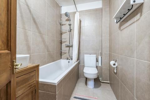 1 bedroom flat for sale, Peters Court,  Westminster,  W2