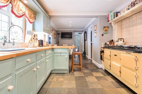 Hillcote Heather Way, Storrington, Pulborough, RH20 4DD