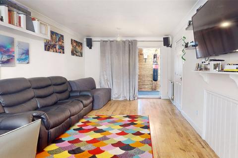 49 Long Acre, Basildon, SS14 2LW