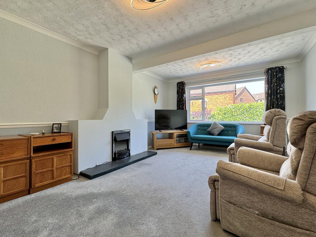Longford Lane, Kingsteignton 3 bed detached bungalow for sale £330,000