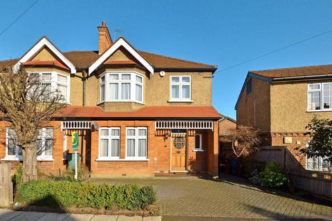 4 bedroom semi-detached house to rent, Radnor Road, Harrow, HA1