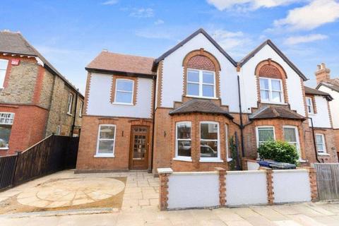 6 bedroom house for sale, Shakespeare Road, Hanwell, London, W7