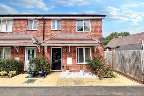 3 bedroom semi-detached house for sale, Poplar Close, Liphook, Hampshire