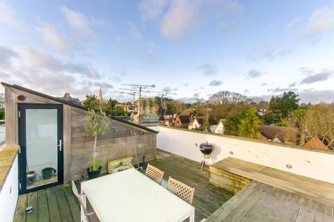 2 bedroom penthouse to rent, Oakleigh Park South, Whetstone, London, N20