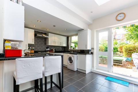 4 bedroom terraced house to rent, Tabor Grove, Wimbledon, London, SW19