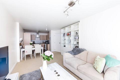 1 bedroom flat to rent, Salamanca Place, Vauxhall, London, SE1