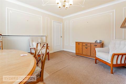 3 bedroom semi-detached house for sale, Chadderton Park Road, Chadderton, Oldham, OL9